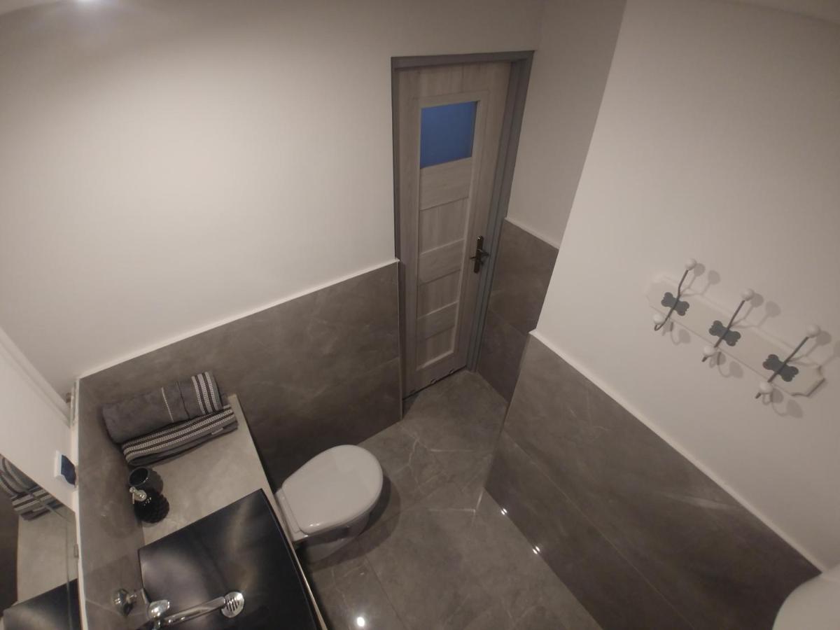 Ferienwohnung Apatrament Jagielonska Legnica Exterior foto